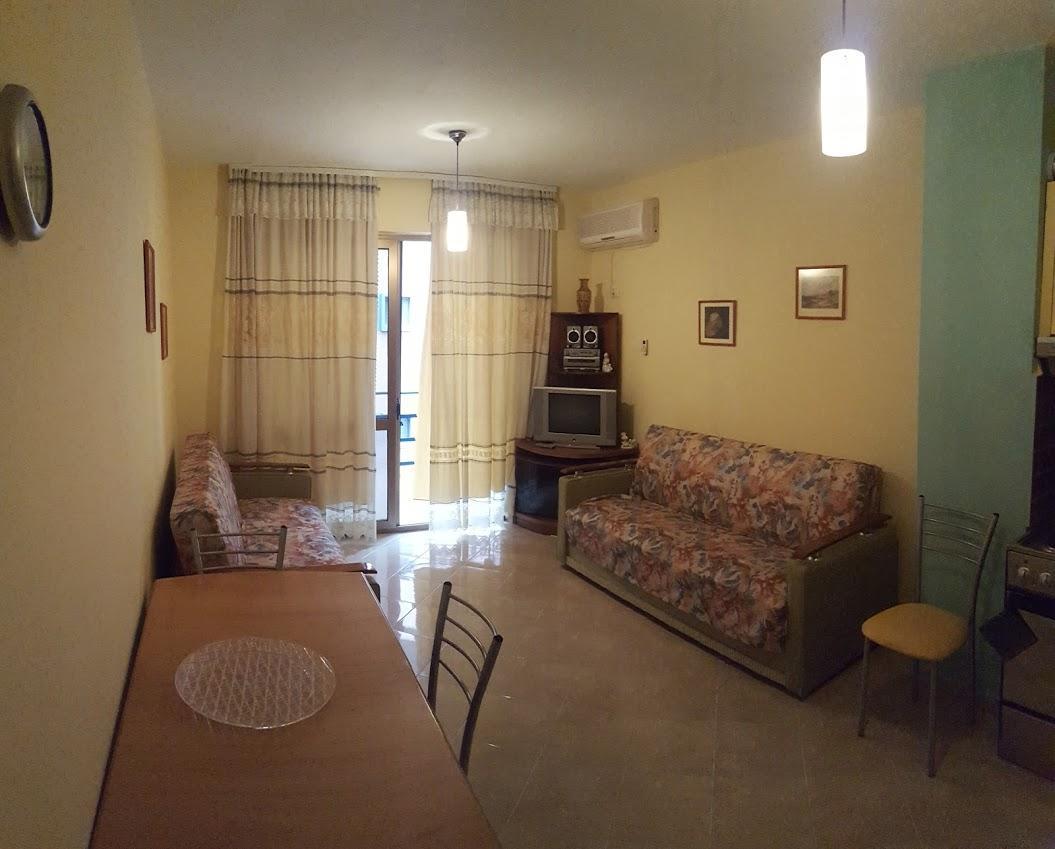 J&A Beachside Apartment Golem  Kültér fotó